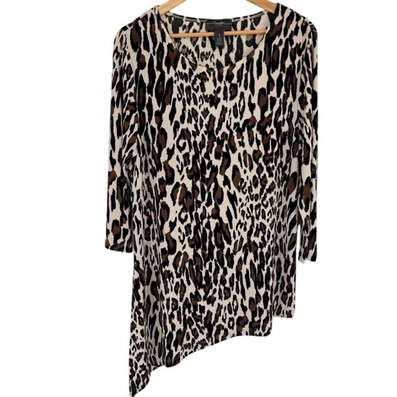 Chicos 1Travelers Leopard Print Asymmetrical  3/4 Sleeve Tunic Top Size medium - Picture 1 of 13